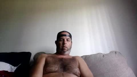 rubbingoneout714 online show from October 20, 2025, 9:26 pm