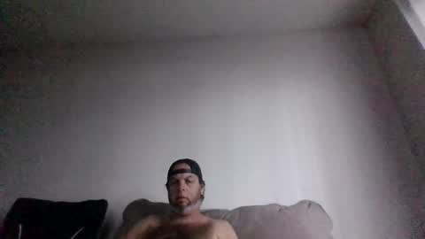 rubbingoneout714 online show from January 7, 2026, 2:19 pm