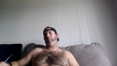 Snapshot of rubbingoneout714 chatting on April 11, 2026, 3:27 pm rubbingoneout714 online show from April 11, 2026, 3:27 pm