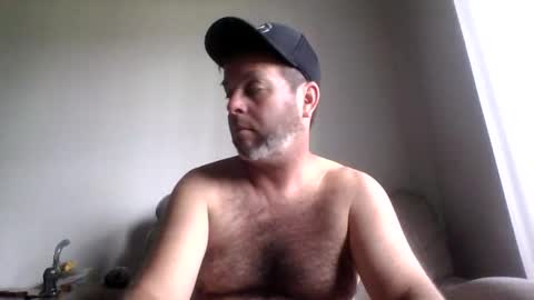 Snapshot of rubbingoneout714 chatting on April 26, 2026, 8:39 pm rubbingoneout714 online show from April 26, 2026, 8:39 pm