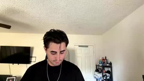 rubenzaragosa09 online show from April 9, 2026, 10:48 pm