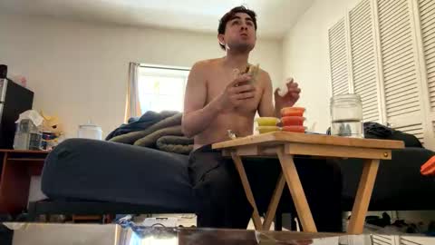 rubenzaragosa09 online show from April 23, 2026, 11:07 pm