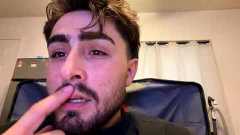 Snapshot of rubenzaragosa09 chatting on May 27, 2026, 2:30 am rubenzaragosa09 online show from May 27, 2026, 2:30 am