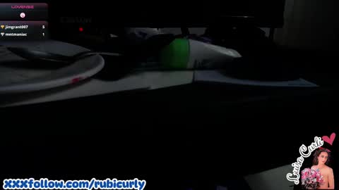 Snapshot of rubi_curly chatting on February 23, 2025, 9:26 pm rubi curly online show from February 23, 2025, 9:26 pm