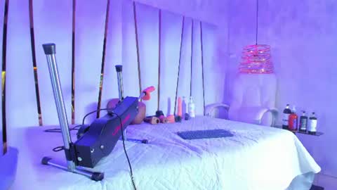 Rubi online show from July 18, 2026, 3:27 pm