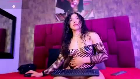 Snapshot of rubi_luxe chatting on June 18, 2026, 12:20 pm Rubi online show from June 18, 2026, 12:20 pm