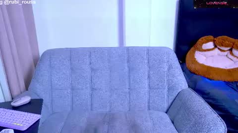 rubi rouss  instagran and X or tw  FAV VIBES11  9 33  101 moan and explode my balls online show from July 17, 2026, 10:47 pm