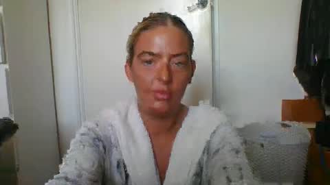 rubyredxxxoxxx online show from December 6, 2024, 9:21 am