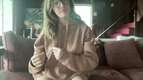 Snapshot of rubywavesback chatting on March 31, 2026, 8:42 pm rubywavesback online show from March 31, 2026, 8:42 pm