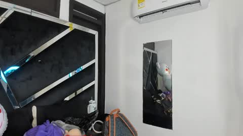 rubyxht online show from February 17, 2026, 12:45 pm