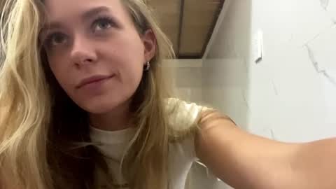 Snapshot of rudygartenmayer chatting on July 2, 2026, 11:27 am KaY online show from July 2, 2026, 11:27 am