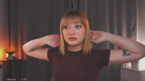 Mila online show from March 22, 2026, 5:16 pm