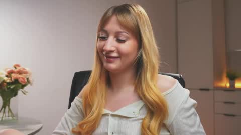 Mila online show from April 15, 2026, 7:58 pm