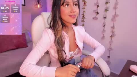 Snapshot of rue_zue chatting on May 15, 2026, 1:29 pm rue_zue online show from May 15, 2026, 1:29 pm