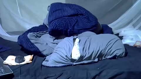 Jayden online show from April 9, 2026, 11:48 am