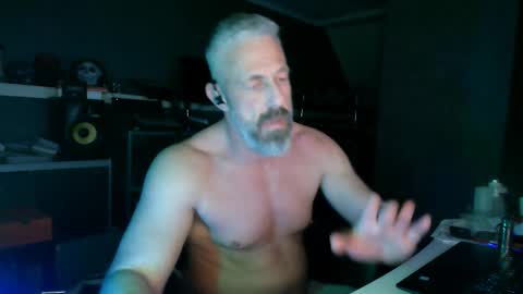 Snapshot of ruffi77 chatting on February 13, 2026, 2:51 am Chico que rico Caliente online show from February 13, 2026, 2:51 am
