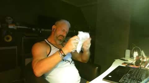 Snapshot of ruffi77 chatting on February 19, 2026, 3:13 am Chico que rico Caliente online show from February 19, 2026, 3:13 am