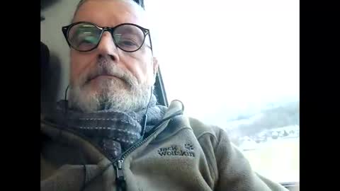 Jimi online show from January 3, 2025, 12:41 pm