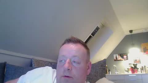 Snapshot of runepetter chatting on December 1, 2024, 6:41 pm bignorwegian online show from December 1, 2024, 6:41 pm