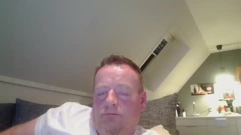 Snapshot of runepetter chatting on December 21, 2024, 11:24 pm bignorwegian online show from December 21, 2024, 11:24 pm