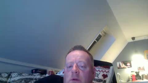 Snapshot of runepetter chatting on February 2, 2025, 12:40 am bignorwegian online show from February 2, 2025, 12:40 am