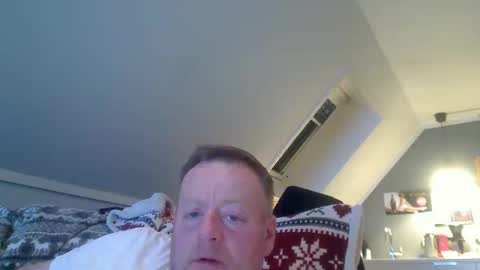 Snapshot of runepetter chatting on February 17, 2025, 8:58 pm bignorwegian online show from February 17, 2025, 8:58 pm