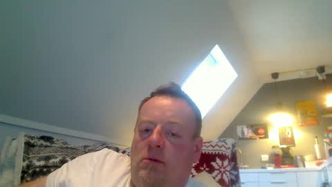 Snapshot of runepetter chatting on February 22, 2025, 3:03 pm bignorwegian online show from February 22, 2025, 3:03 pm