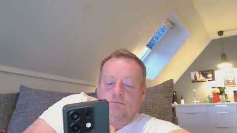 Snapshot of runepetter chatting on October 19, 2025, 4:29 pm bignorwegian online show from October 19, 2025, 4:29 pm