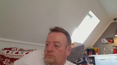 Snapshot of runepetter chatting on March 5, 2026, 9:27 am bignorwegian online show from March 5, 2026, 9:27 am