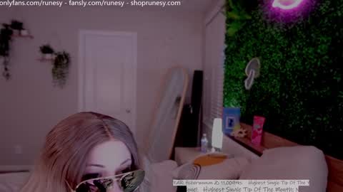 Lady online show from September 19, 2025, 3:08 am