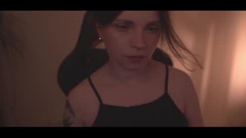 Snapshot of running_with_the_wolves chatting on June 19, 2026, 9:51 pm Elena online show from June 19, 2026, 9:51 pm