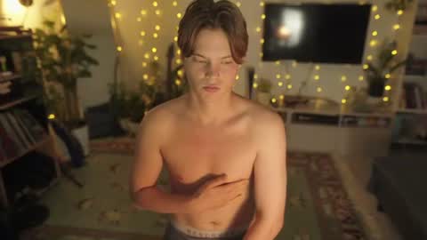 rusbradpitt online show from July 16, 2026, 1:39 pm