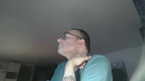 Snapshot of rushse886410 chatting on June 14, 2026, 2:35 am rushse886410 online show from June 14, 2026, 2:35 am