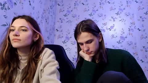 Lisa and Vlad online show from April 10, 2026, 7:40 pm