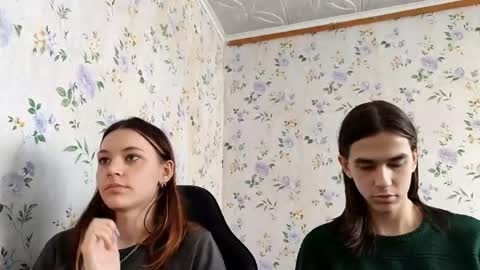 Lisa and Vlad online show from April 17, 2026, 7:33 am
