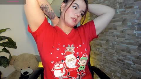 Lorenn online show from December 22, 2024, 9:31 pm