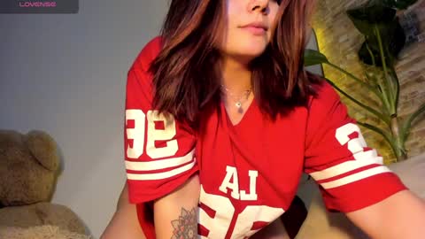 Lorenn online show from January 3, 2025, 1:59 am