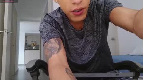  R U S S E L L  online show from December 15, 2025, 6:34 pm