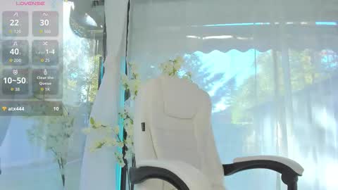 Ava online show from October 5, 2025, 7:39 am