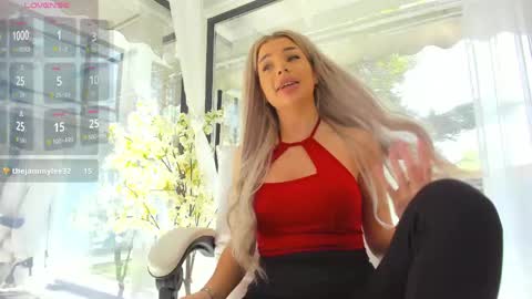 Snapshot of russian_ava chatting on April 29, 2026, 7:34 am Ava online show from April 29, 2026, 7:34 am