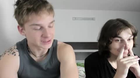 2 brothers Adam and Alex online show from September 18, 2025, 2:02 am