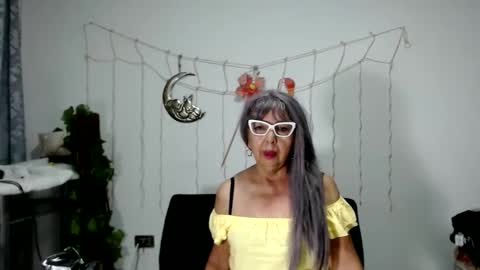 ruth_blue21 online show from December 26, 2024, 9:37 pm