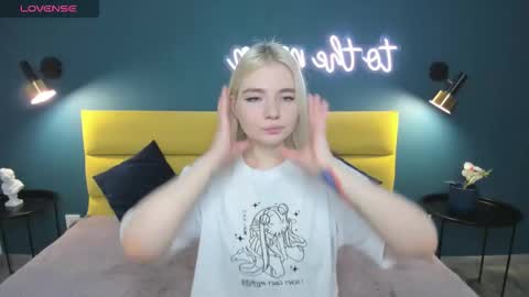 ruthbryant online show from September 20, 2025, 1:39 am