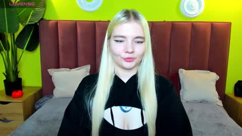 ruthbryant online show from November 12, 2025, 12:44 am