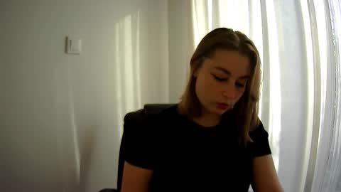 Nika online show from September 8, 2025, 3:22 pm