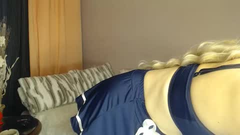 ruxandradanny online show from October 29, 2025, 1:24 pm