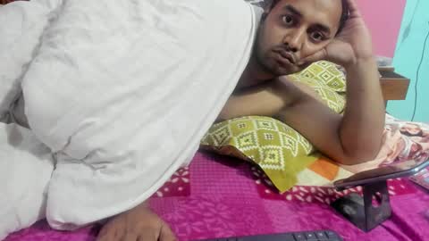 Snapshot of rwb17 chatting on January 16, 2025, 12:45 am rwb17 online show from January 16, 2025, 12:45 am