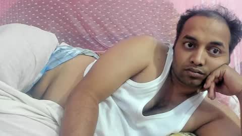 Snapshot of rwb17 chatting on February 14, 2025, 5:25 pm rwb17 online show from February 14, 2025, 5:25 pm