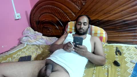 Snapshot of rwb17 chatting on April 7, 2026, 5:02 pm rwb17 online show from April 7, 2026, 5:02 pm
