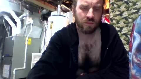 rwb1982 online show from December 8, 2024, 6:43 am